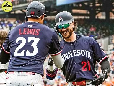 Twins llega a 11 triunfos en fila, pero dos de sus estrellas ingresan al protocolo de conmoción cerebral