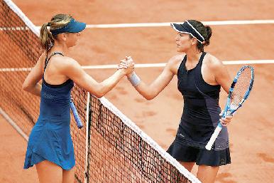 Muguruza elimina a Sharapova y se planta en semifinales