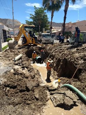 Se restablece el suministro de agua potable en colonias afectadas