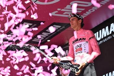 Isaac del Toro, feliz por seguir como líder, cree que puede ganar el Giro de Italia: “Tendría que tener mis mejores piernas, como en Siena”