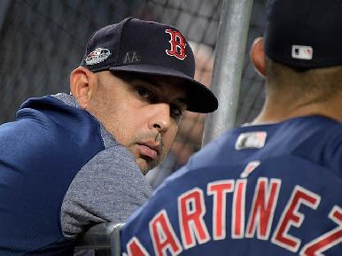 El liderazgo de Alex Cora inició tras el huracán