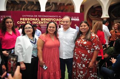 Cumple Gobernador Durazo con pago de retroactivo e incremento salarial al magisterio sonorense
