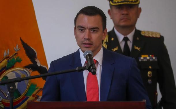 Presidente de Ecuador asegura que no se arrepiente del asalto a la Embajada de México