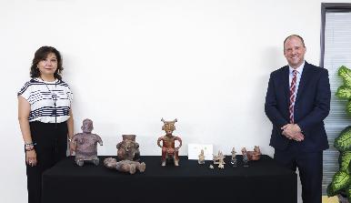 Doce piezas prehispánicas archivadas durante años en un museo de Estados Unidos regresan a México