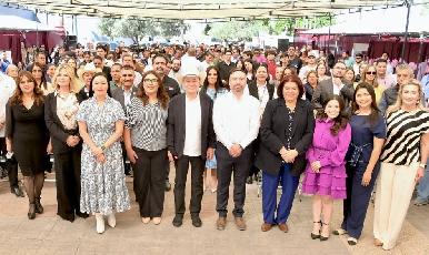 Gobernador Durazo oferta más de mil empleos para mujeres en la Feria Nacional 2025