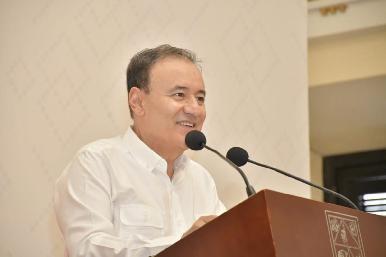 Realiza Gobierno de Sonora inversión histórica en compra de uniformes escolares: gobernador Alfonso Durazo