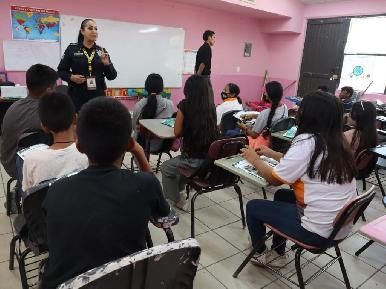 Llevan programa CRECES en Familia a la colonia Nuevo Hermosillo