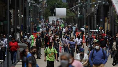 México se aproxima a los 100 mil fallecidos por COVID-19 y supera el millón de infectados, a un año de que inició la pandemia en Wuhan