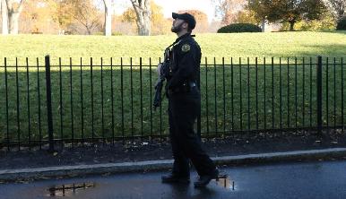 Cierran Casa Blanca y Capitolio por alerta de seguridad