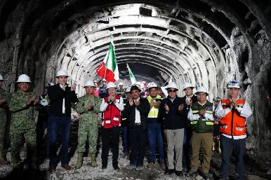 Encabeza Gobernador Durazo avance histórico con primera conexión del túnel ferroviario en Nogales