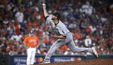 Ryan Tepera, pitcher de Medias Blancas, insinuó que los Astros están robando señales otra vez