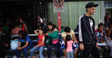 Migrantes se apresuran a llegar a la frontera con EE.UU. previo al fin del Título 42