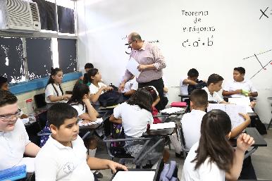 Estudiantes sonorenses son los que más avanzan en el país en examen Planea 2019