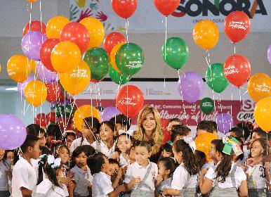 Premia Gobernadora a ganadoras del concurso Sonora con Actitur