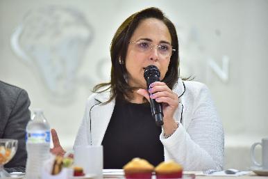 Guaymas avanza: Dra. Karla Córdova destaca logros y proyectos clave durante su visita a la Mesa Cancún