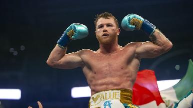 El boxeador David Benavidez acusa a ‘Canelo’ Álvarez y su equipo por dopaje tras resultado positivo de Jaime Munguía: “Todos son sucios”