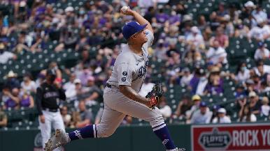 Julio Urías luce en el diamante y logra primera victoria con Dodgers