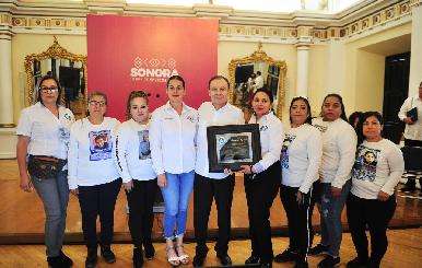 Reconocen colectivos de búsqueda de personas desaparecidas al Gobierno de Sonora