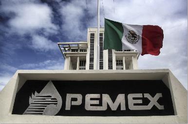 Hacienda reconoce que rescate a Pemex complica la consolidación fiscal