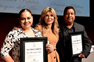 Reconoce Gobernadora Pavlovich a Servidores Públicos Íntegros del Año