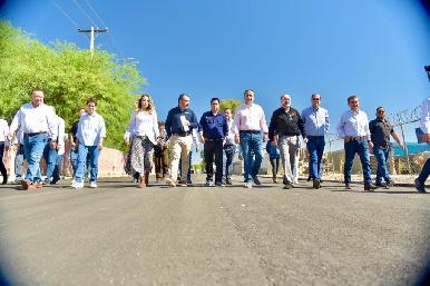 Supervisa Toño Astiazarán mejora de calle en Parque Industrial