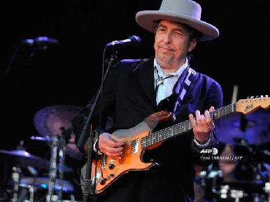 Bob Dylan lanza su primer disco después de ganar el Nobel de Literatura