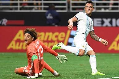 Argentina humilla al Tri