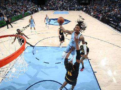 Grizzlies y Morant opacan la gran noche de Curry