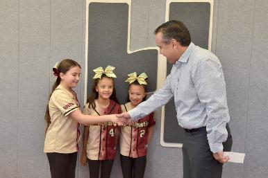 Apoya Toño Astiazarán a 125 deportistas hermosillenses con el Fondo Deportivo