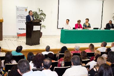 Entrega Salud Sonora más de 300 becas para capacitación
