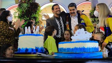 Pablo Montero canta rancheras en la celebración del cumpleaños de Nicolás Maduro