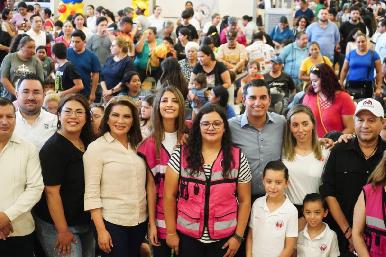 Gobernador Durazo celebra con éxito la segunda edición del “Bazar Escolar 2025” previo al regreso de clases