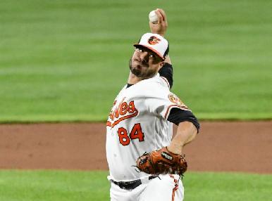 Manny Barreda debuta con victoria en Grandes Ligas