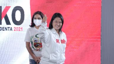 Keiko Fujimori a la cabeza en Perú, según primeros resultados oficiales