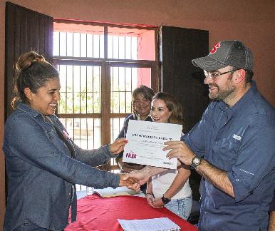 Soy Pilar: emprenden negocios, cristalizan sueños: Manuel Puebla