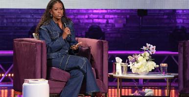 Michelle Obama presenta “Con luz propia”, su nuevo libro de autoayuda y consejos