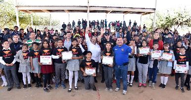 Se graduaron en el programa DARE 620 niños de Miguel Alemán