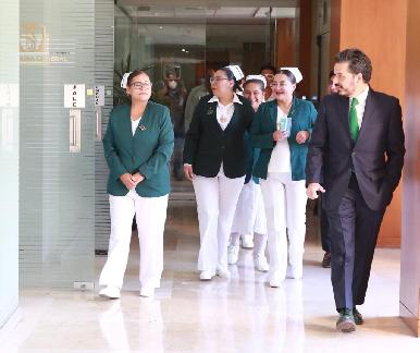 Reconoce IMSS a más de 130 mil enfermeras y enfermeros, pilar de la institución