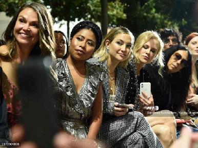Yalitza se sienta en primera fila con Nicole Kidman y Kate Hudson en desfile de NY