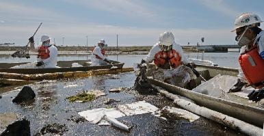 Prevén que investigación judicial sobre derrame de petróleo en California dure varios años