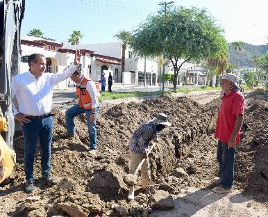 Constata Toño Astiazarán avance de rehabilitación del bulevar Gilberto Escoboza