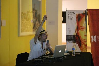 La humanidad decapitada, el artista Roberto de la Torre presente en Fotoseptiembre 2022