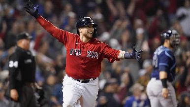 Los Red Sox ‘se vuelan la barda’ y ganan a Rays en 13 entradas en medio de la polémica