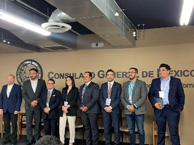 Gobierno de Sonora promueve oportunidades comerciales en el sector aeroespacial: Francisco Acu帽a