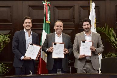 Firma Toño Astiazarán concesión de libramiento norponiente en Hermosillo que mejorará movilidad