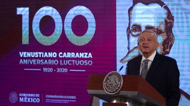 AMLO defenderá en tribunales el cambio de reglas en el sector eléctrico