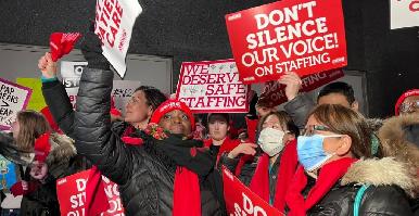 Más de 7 mil enfermeras de Nueva York se declaran en huelga para exigir mejores condiciones laborales
