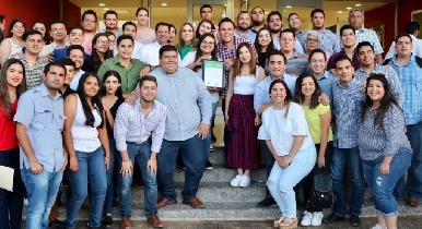 Ernesto De Lucas entreg贸 constancia a f贸rmula electa RJXM Sonora