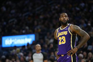 LeBron encabeza lista preliminar del Dream Team para Tokio