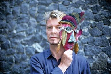 Esta es la carta que David Bowie le escribi贸 al fot贸grafo mexicano Fernando Aceves